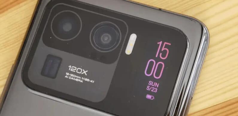 Xiaomi May Be Preparing an Interesting Smartphone with a Screen in the Camera Block